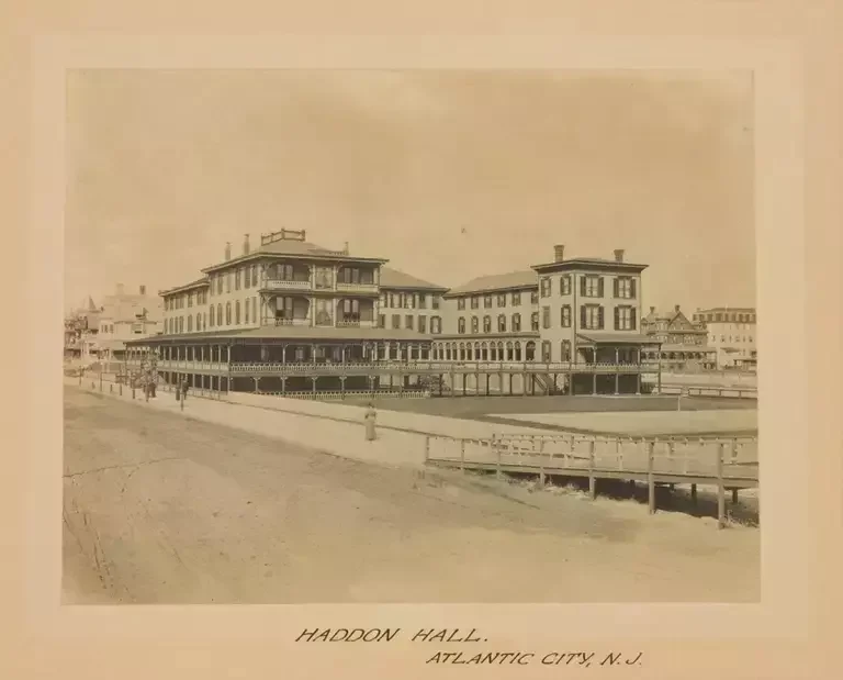 同一时期的Haddon Hall