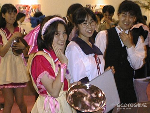 女仆如何从19世纪的家政服务人员变成“二次元至宝”? 女仆如何从19世纪的家政服务人员变成“二次元至宝”?