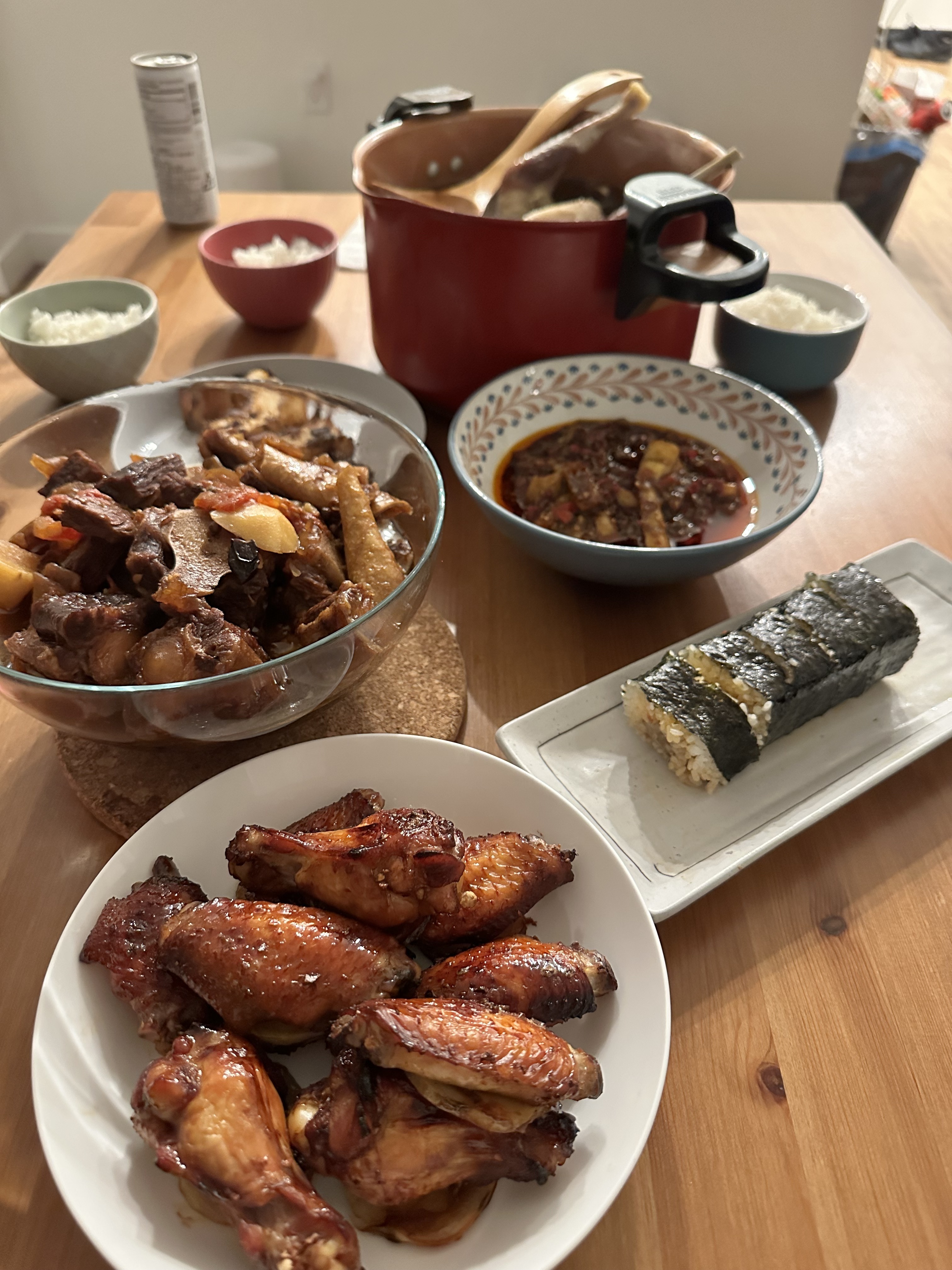 年夜饭之秘制烤鸡翅+红焖牛尾+鱼香茄子寿司