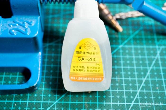 我居然拿到并修复《生化危机》同款军用本,松下CF
0. 开篇:“风雨不动安如山”
1.坚固本的元祖:CF-25开箱
2.拆解与清理
3.没有硬盘的电脑
4.电池的修复
5.调试,安装和RedAlert
6.零件的修复与组装
7.尾声:由金属交织的无名史诗
