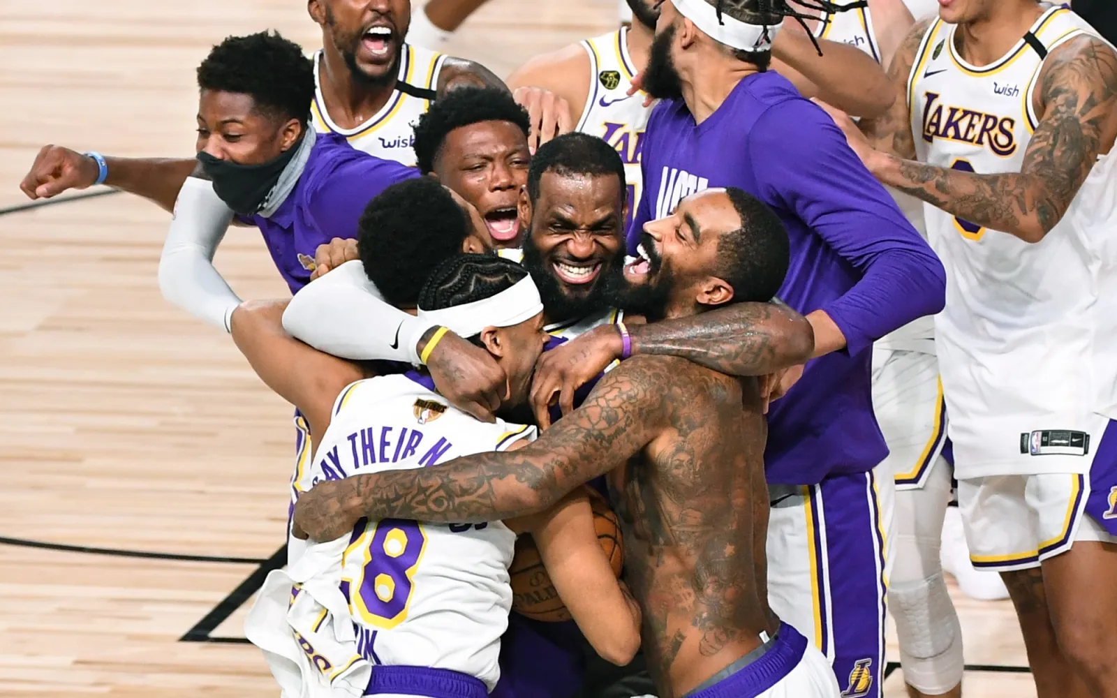 洛杉矶湖人夺得2019-2020赛季NBA总冠军