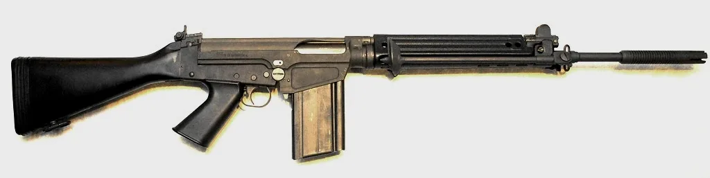 STG 58/FN FAL，使用全威力7.62mm步枪子弹