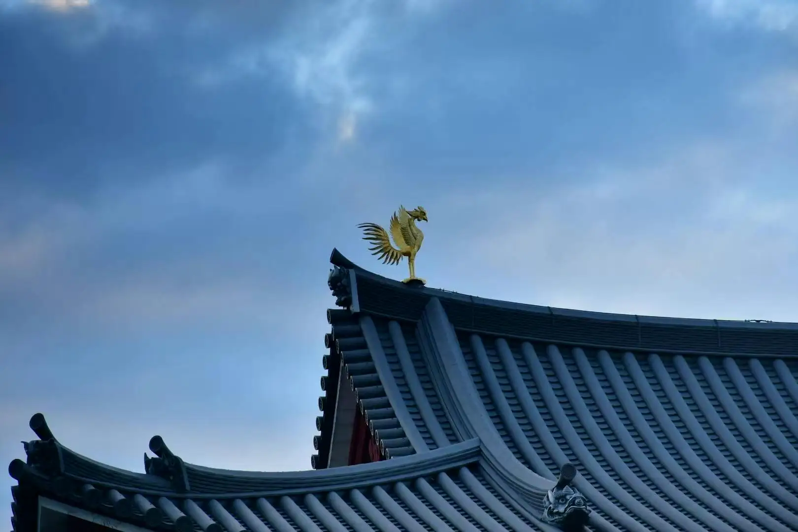 凤凰堂屋顶的凤凰（复制品）