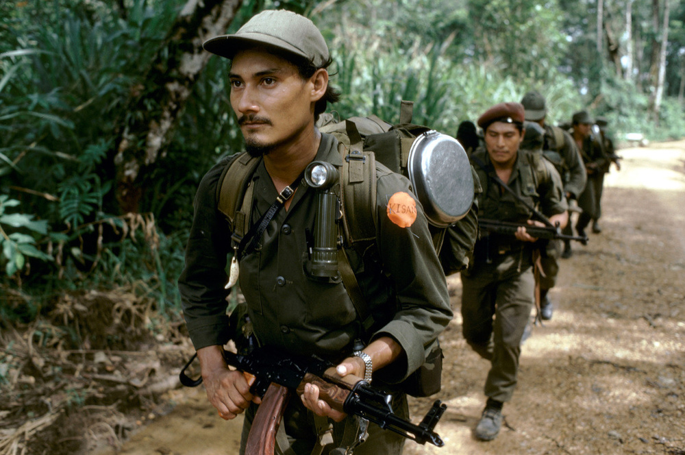 美国介入尼加拉瓜内战图片