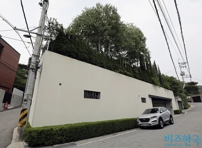 现代百货店董事长 城北洞自宅