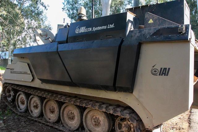 基於美國M113裝甲人員運輸車（APC）平臺的卡梅爾原型車
