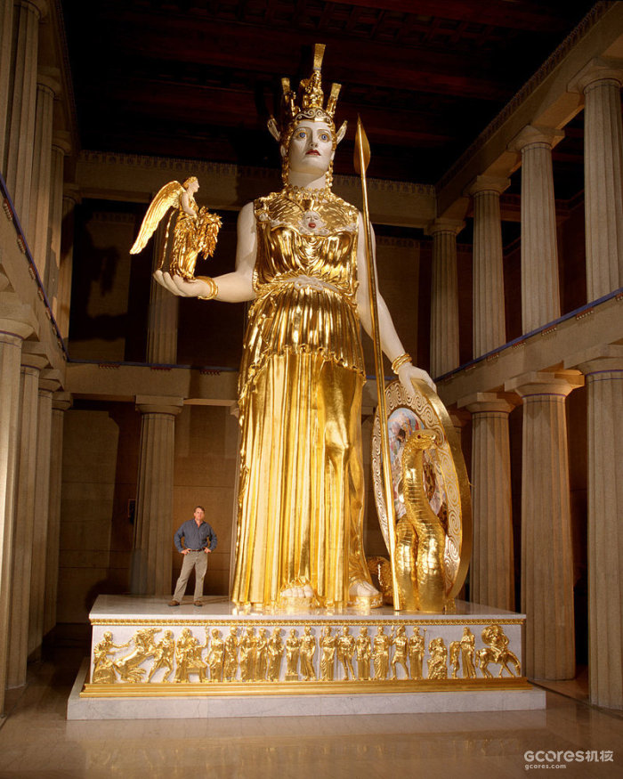 帕特农神庙雅典娜神像1:1复制品。美国，纳什维尔，纳什维尔的帕特农神庙（帕特农神庙等尺寸复制品）。图自wikipedia