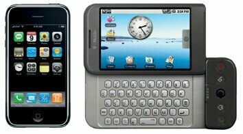 图为苹果于 2007 年推出的 iPhone 以及 HTC 于 2008 年推出的 G1。后者是第一台采用安卓系统的手机。