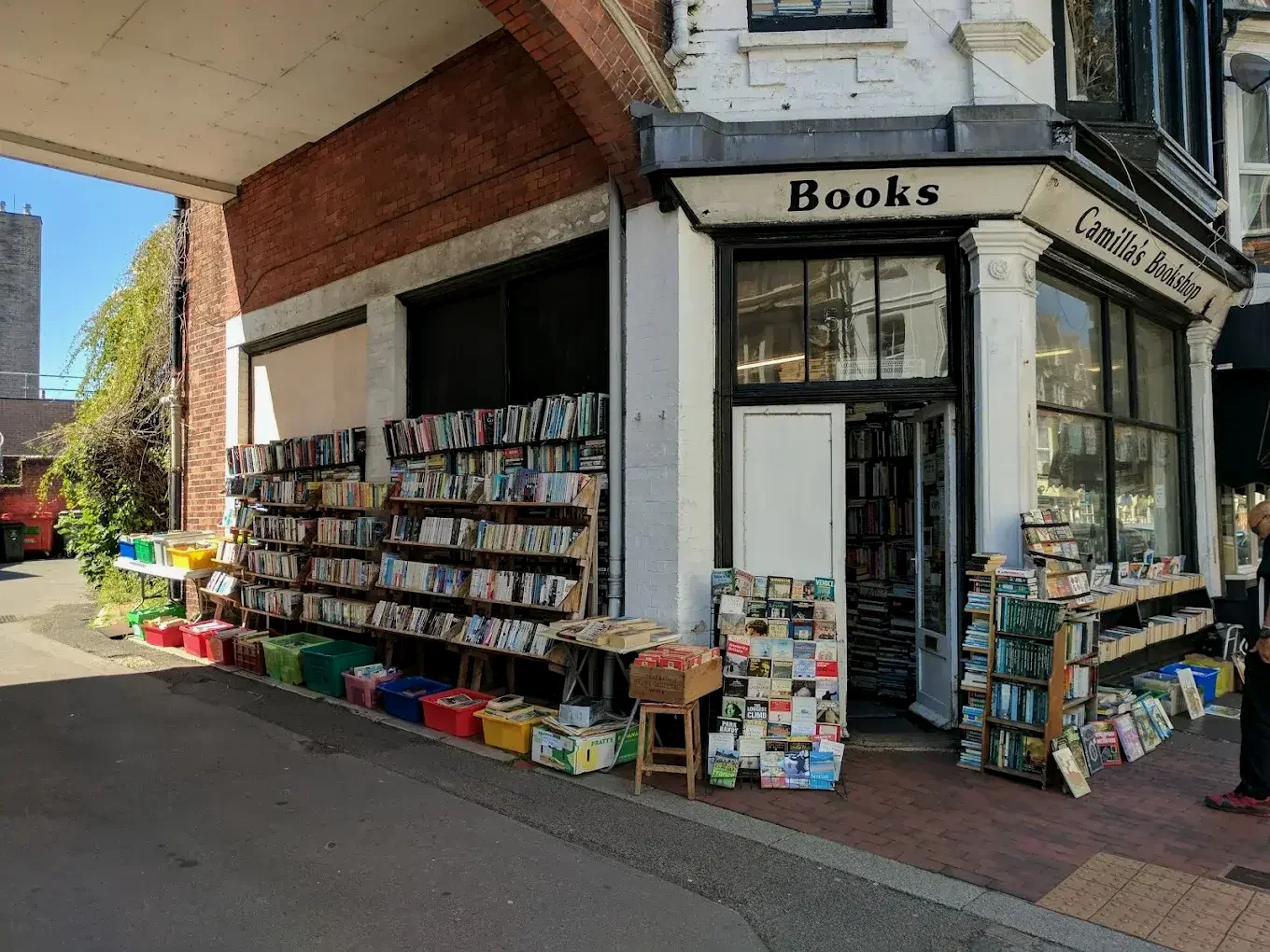 卡米拉古旧书店