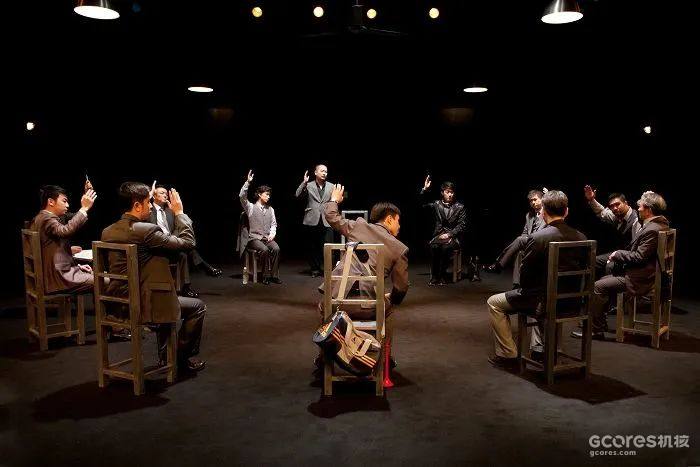 《血染钟楼》:一名说书人的自我修养
►说书人起源:从TRPG到“血染钟楼”
说书人的基本要求——如何做一个说书人
对官方建议进行拆解——如何做好一个说书人
我个人的说书人理解和经验分享
一段赠予玩家(非说书人)的话