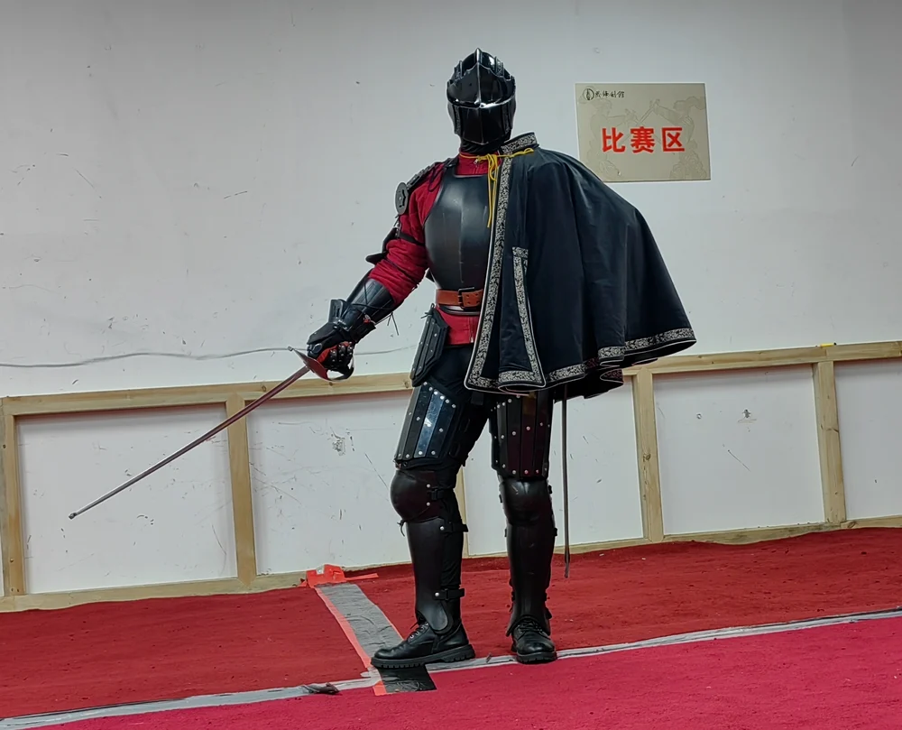 潮流新款单品【巡林者】兵击披风～ “洛斯里克的巡游骑士” 外绒布+内防刺布组合完全可以满足兵击对练需... | 机组 | 机核 GCORES