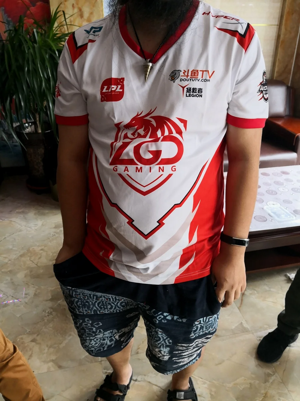刀爷的大巴黎队服，lgd！咚咚咚！