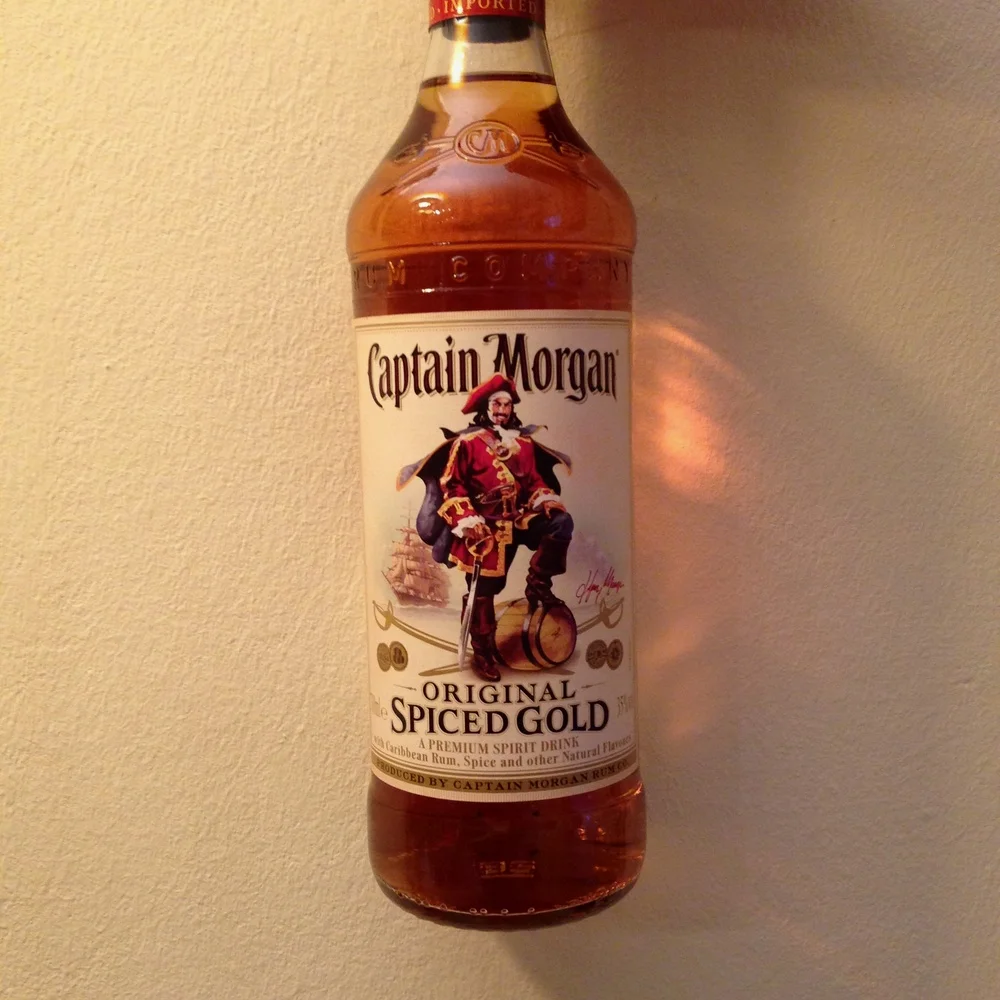 少战梗的摩根船长金朗姆 在调制中加入了辣椒等香料 富含拉美的热情