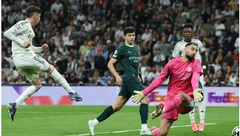 看足球，学英语