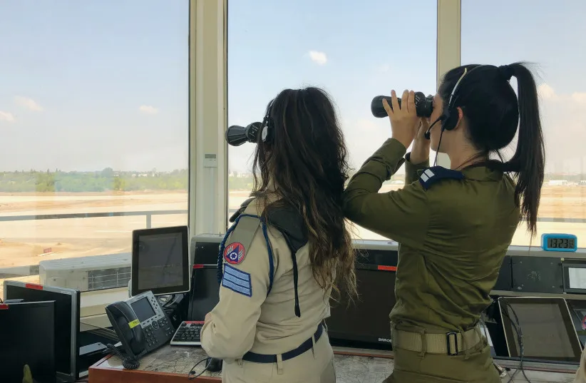 哈佐尔空军基地的女空管