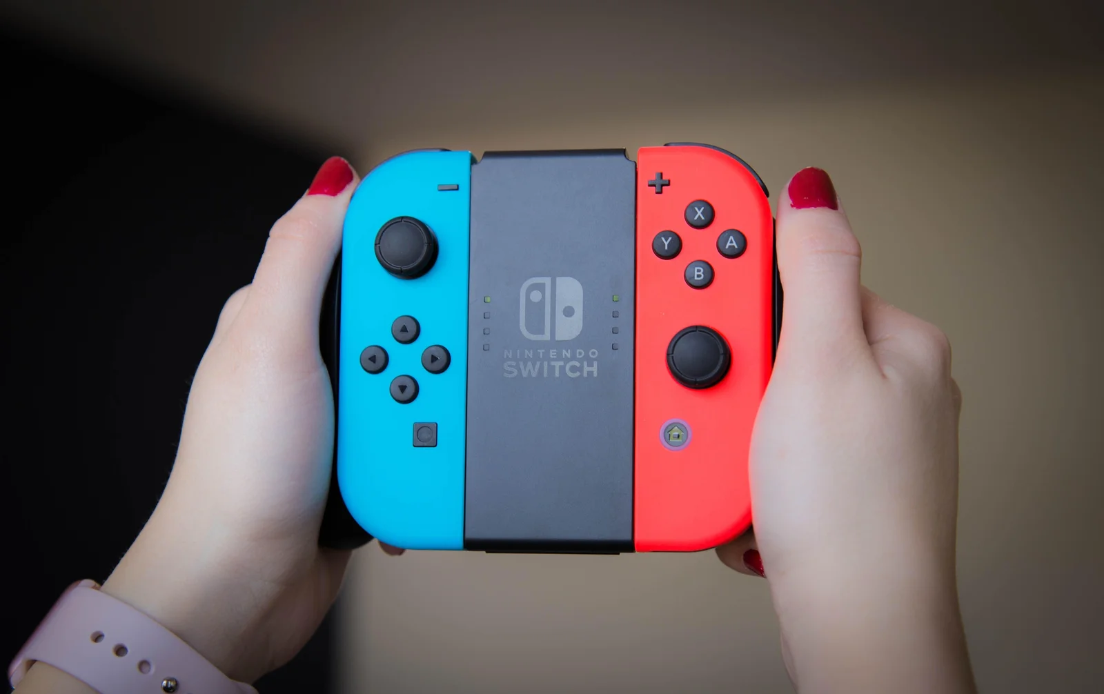 Nintendo Switch全球销量正式突破一千万台