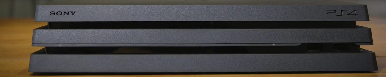 PS4 Pro开箱视频，以及新老机器对比