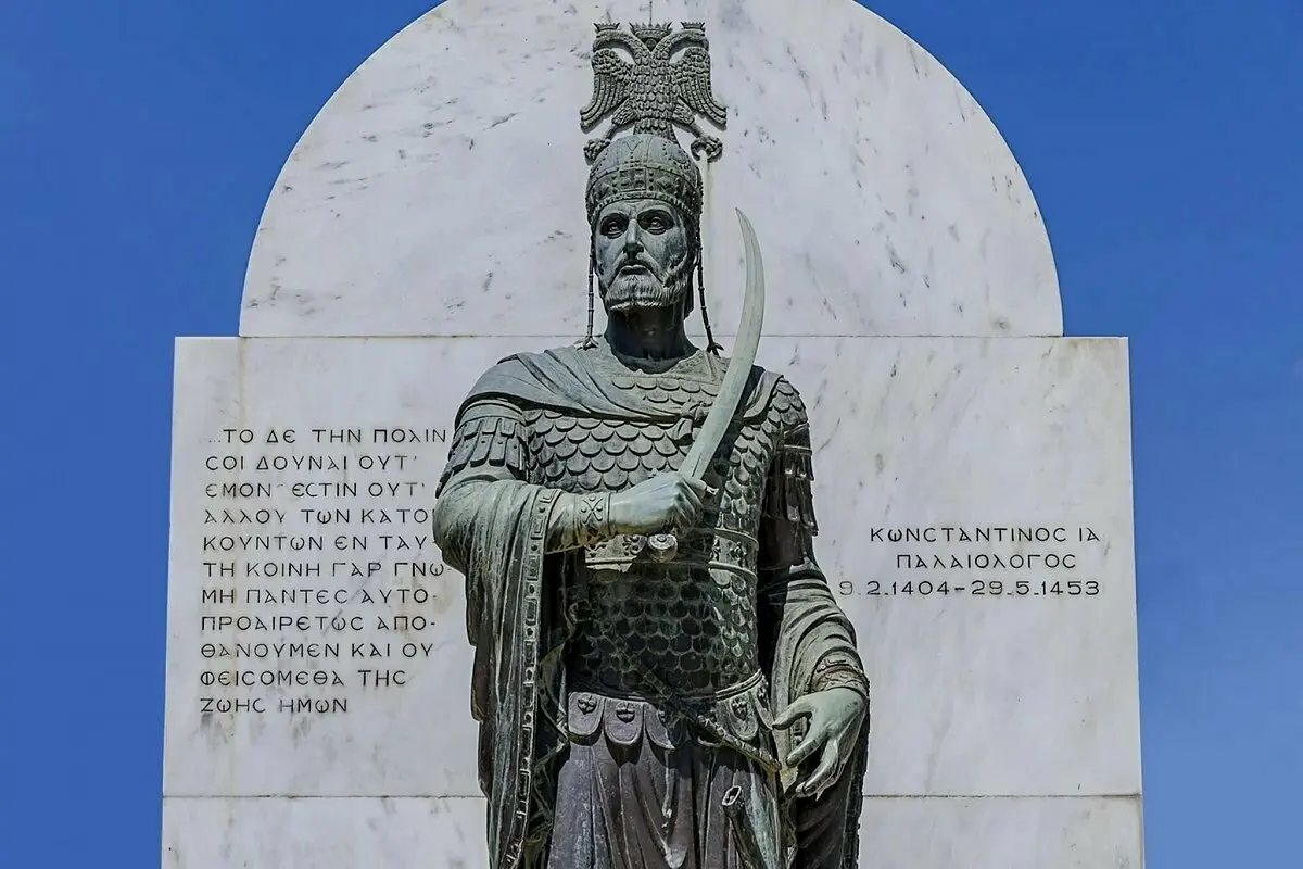 君士坦丁十一世，拜占庭末代皇帝，力战而沒。