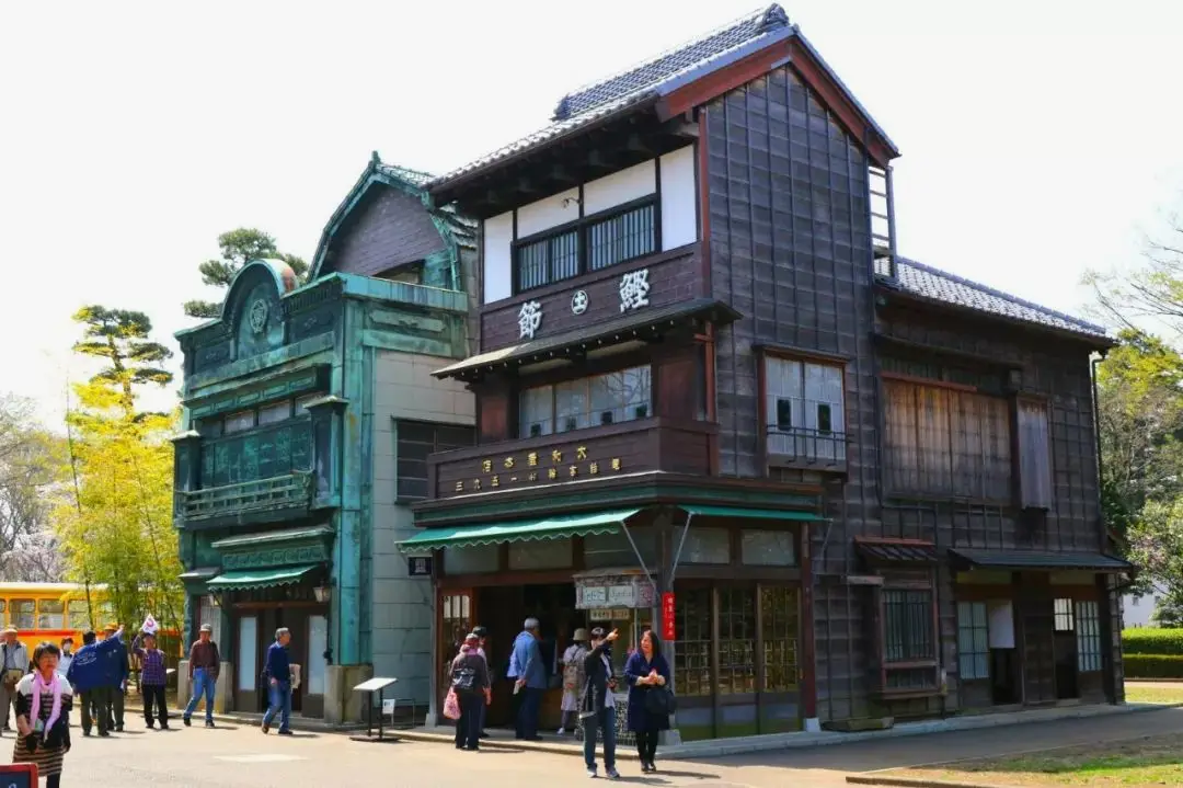 《千与千寻》的舞台设计参考了大量江户东京建筑物园的建筑