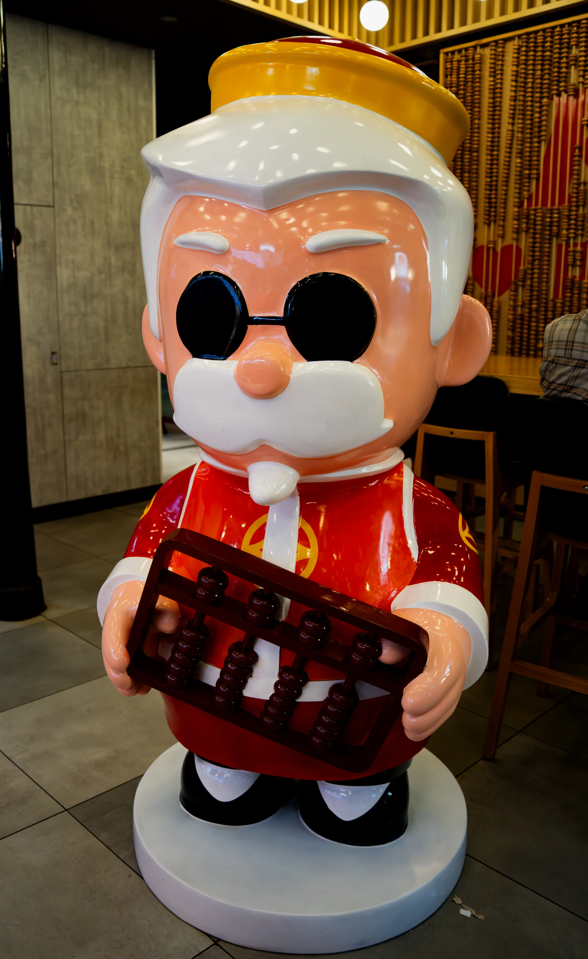 KFC上校又有新扮相