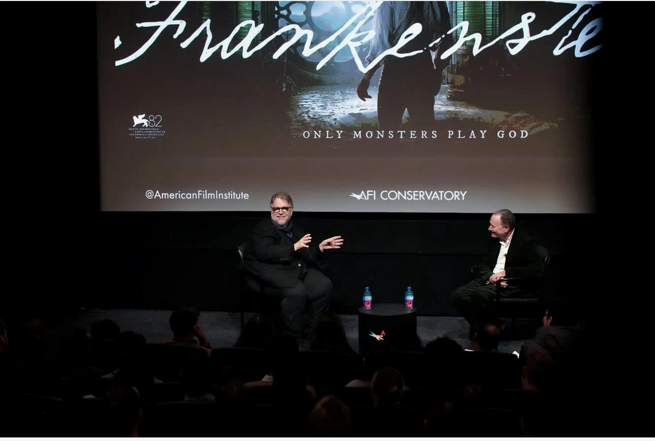 陀螺来学校宣传新片