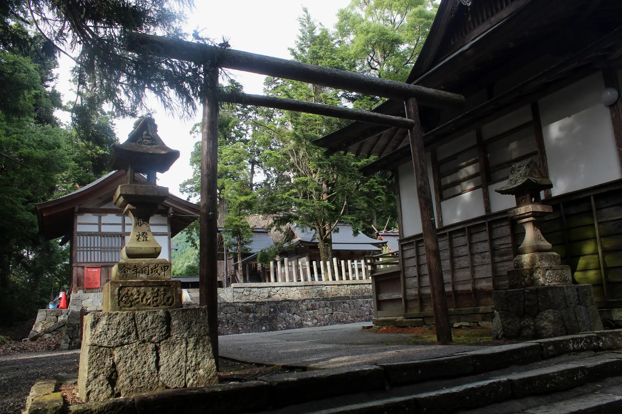 典型的神明系鸟居（丰受大神宫）