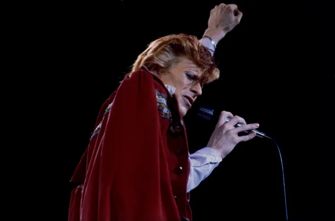 Terry O'Neill 所拍摄的 David Bowie《Diamond Dog》巡演照片